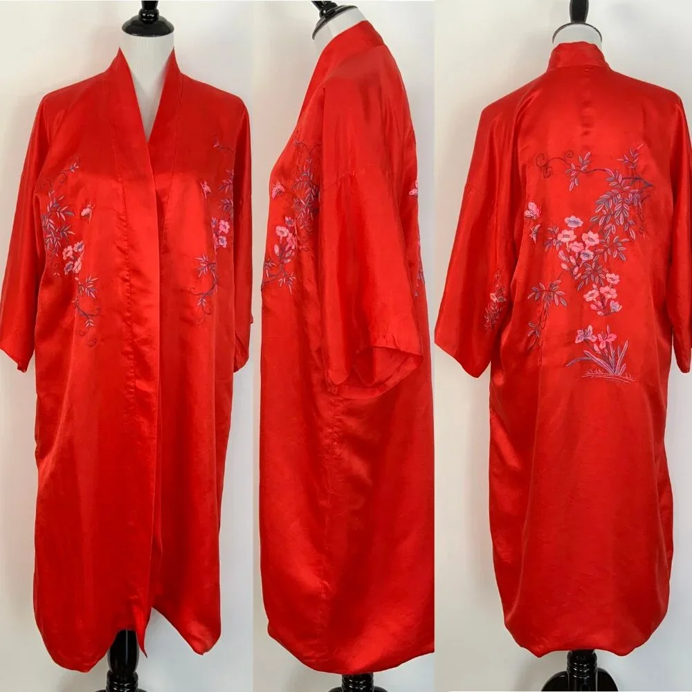 Vintage 50s - 60s Silk Layered Red Embroidered Kimono Robe Sz M - Picture 7 of 16